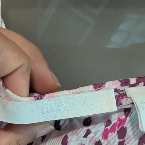 Elegant Pink and White Patterned Blouse - Picture 2 of 5